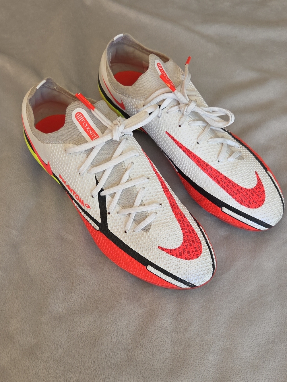 Nike Phantom GT2 Elite FG Soccer Cleats, Size 8.5